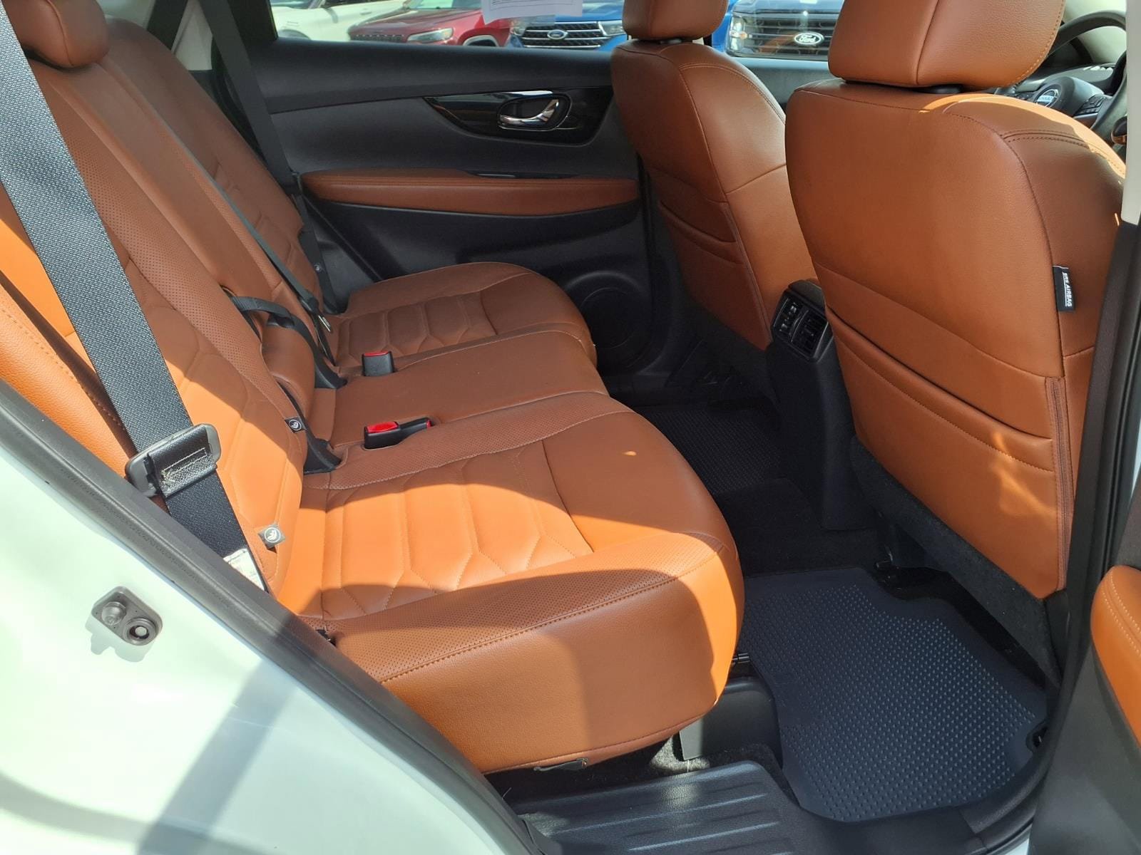 Used 2017 Nissan Rogue SL w/ SL Premium Package AWD/4WD image 12
