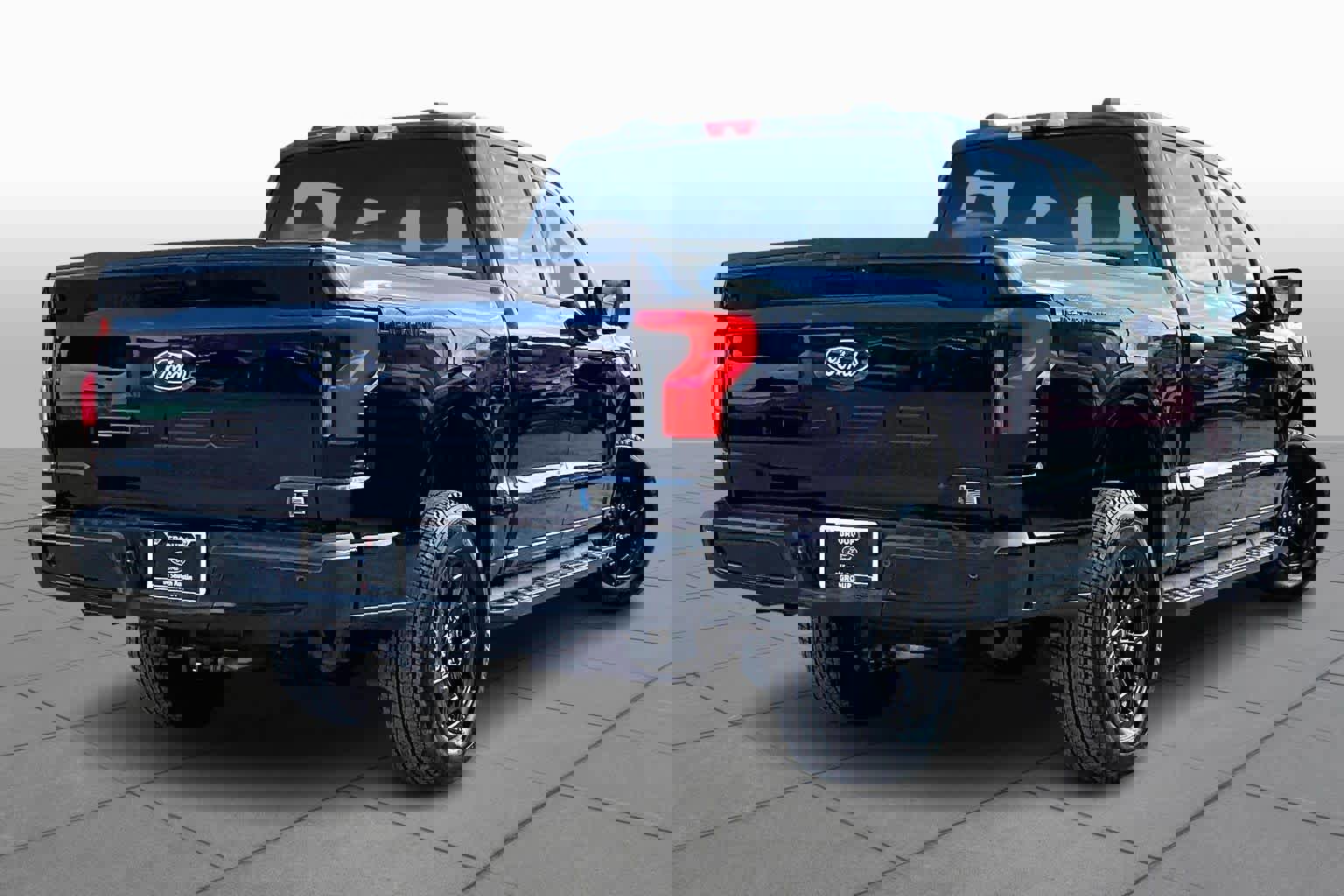 Certified 2025 Ford F150 Lightning XLT w/ Max Trailer Tow Package image 3