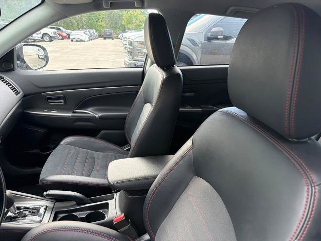 Used 2024 Mitsubishi Outlander Sport SE AWD/4WD image 10