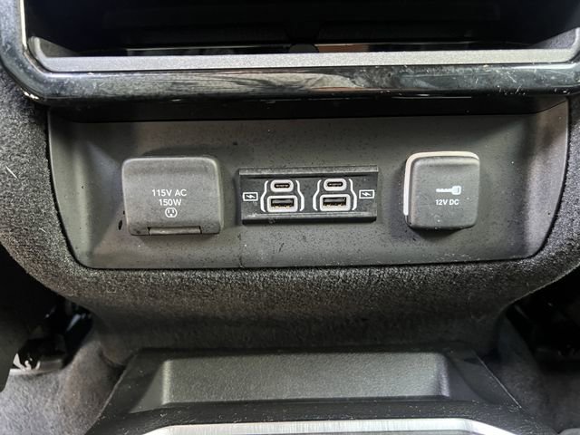 Used 2022 Jeep Wagoneer Series III w/ Premium Group I AWD/4WD image 17