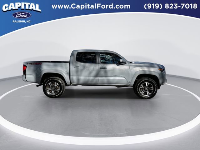 Used 2019 Toyota Tacoma TRD Sport image 9