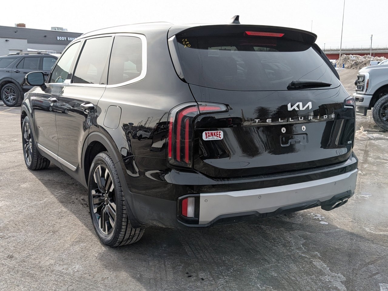 Used 2023 Kia Telluride SX X-Line image 3