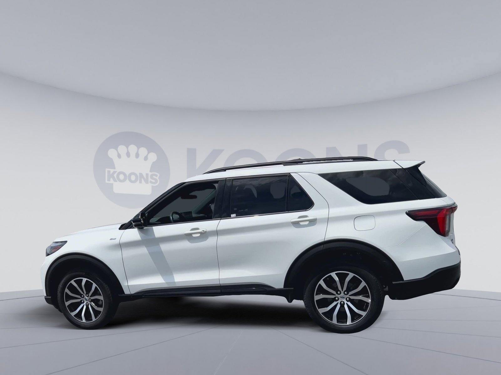 Certified 2025 Ford Explorer ST-Line AWD/4WD image 8