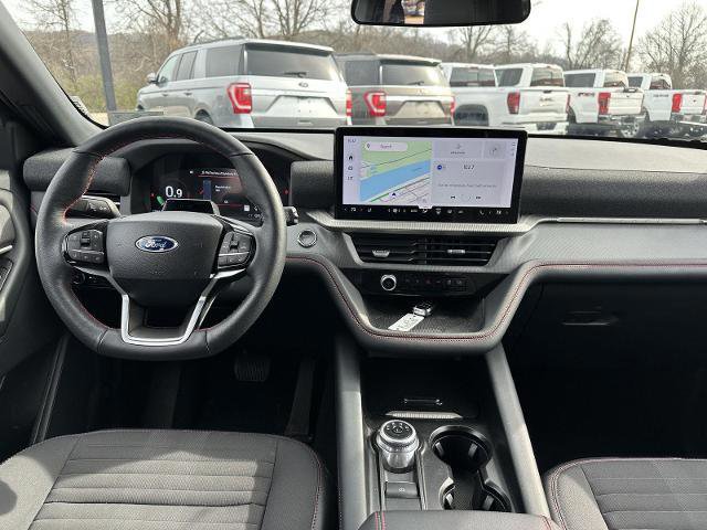 Certified 2025 Ford Explorer ST-Line w/ ST-Line Street Pack image 24