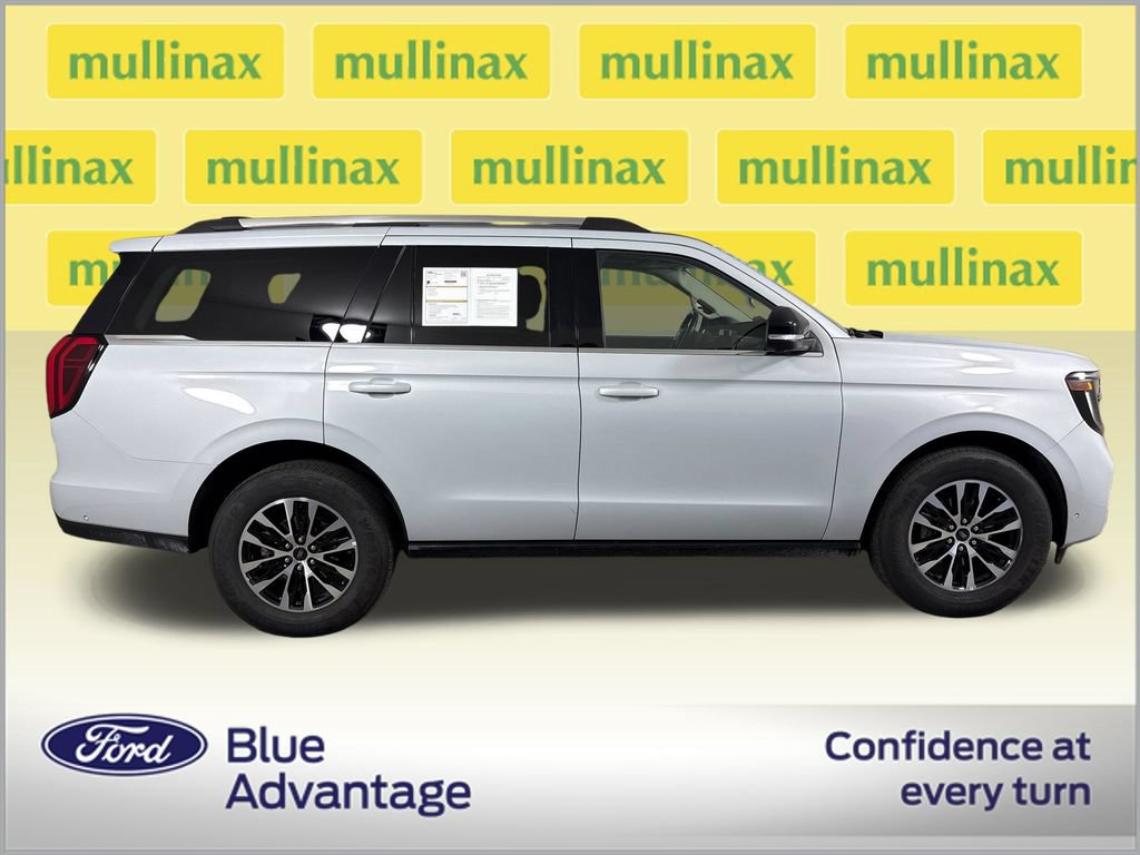 Certified 2025 Ford Expedition Platinum AWD/4WD image 2