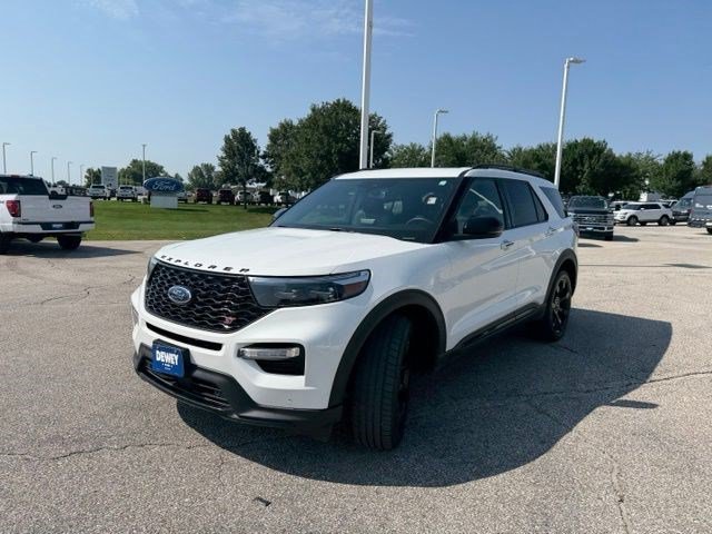 Certified 2023 Ford Explorer ST w/ Equipment Group 401A AWD/4WD image 3
