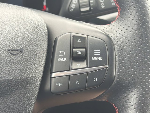 Certified 2025 Ford Escape ST-Line Select AWD/4WD image 28