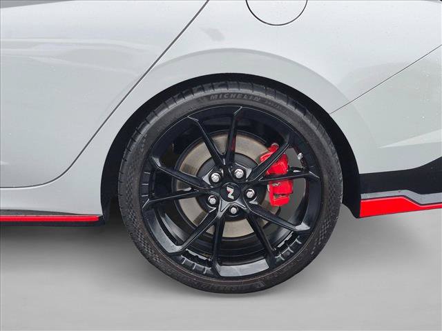 Used 2025 Hyundai Elantra N FWD image 23