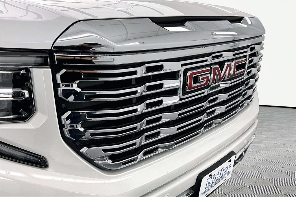 Used 2024 GMC Sierra 1500 Denali w/ Denali Reserve Package AWD/4WD image 29