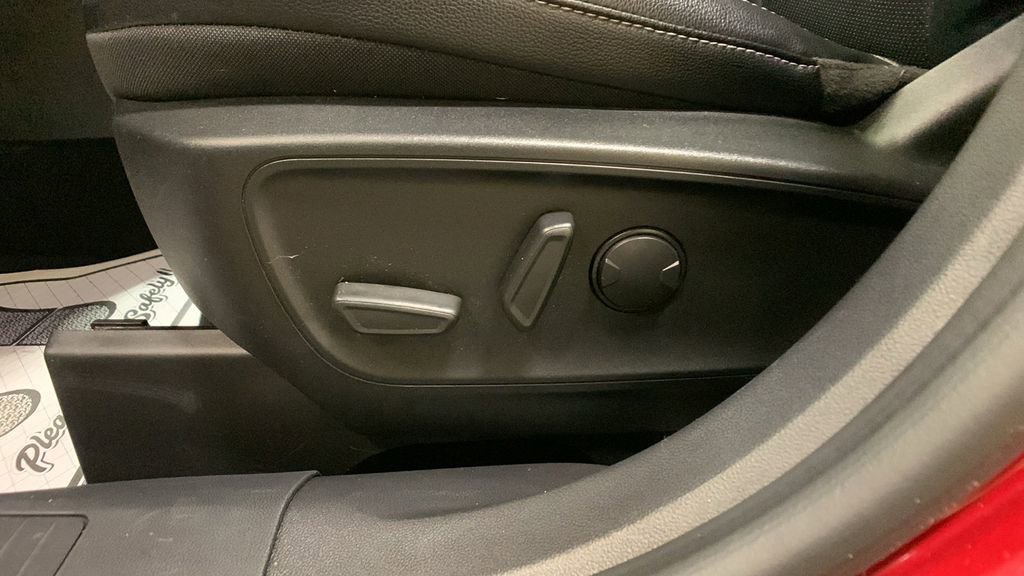 Certified 2022 Ford Escape SEL image 32