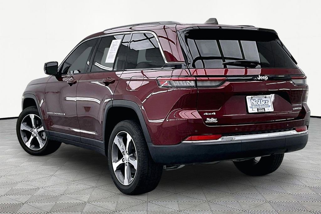 Used 2024 Jeep Grand Cherokee Limited AWD/4WD image 13