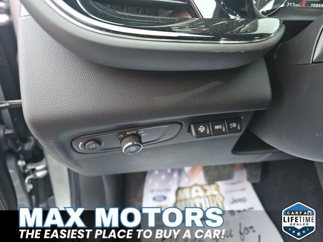 Used 2023 Buick Envision Avenir image 22