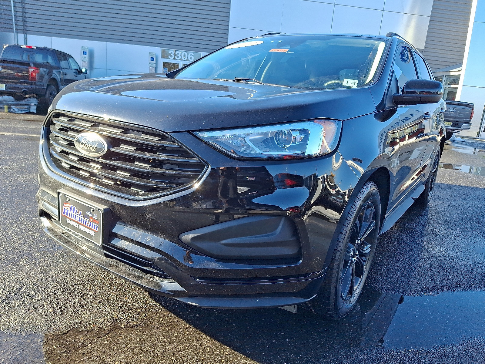 Certified 2022 Ford Edge SE w/ Black Appearance Package image 10