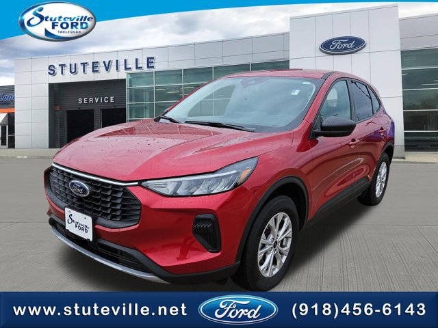 Certified 2025 Ford Escape Active w/ Cold Weather Package AWD/4WD image 1