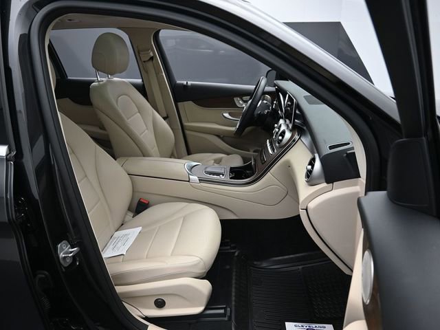 Used 2021 Mercedes-Benz GLC 300 GLC 300 image 27