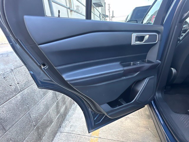 Certified 2020 Ford Explorer XLT w/ Equipment Group 202A RWD image 8