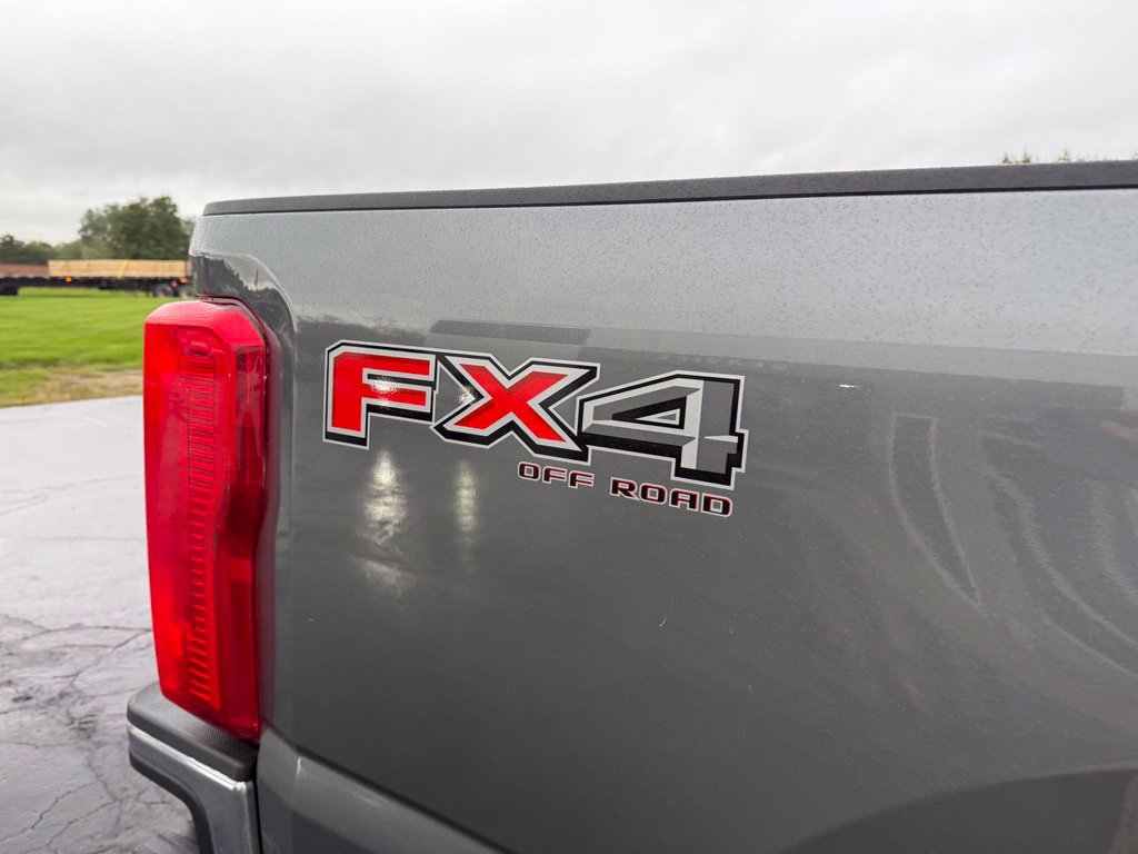 Certified 2025 Ford F250 XLT w/ FX4 Off-Road Package AWD/4WD image 18