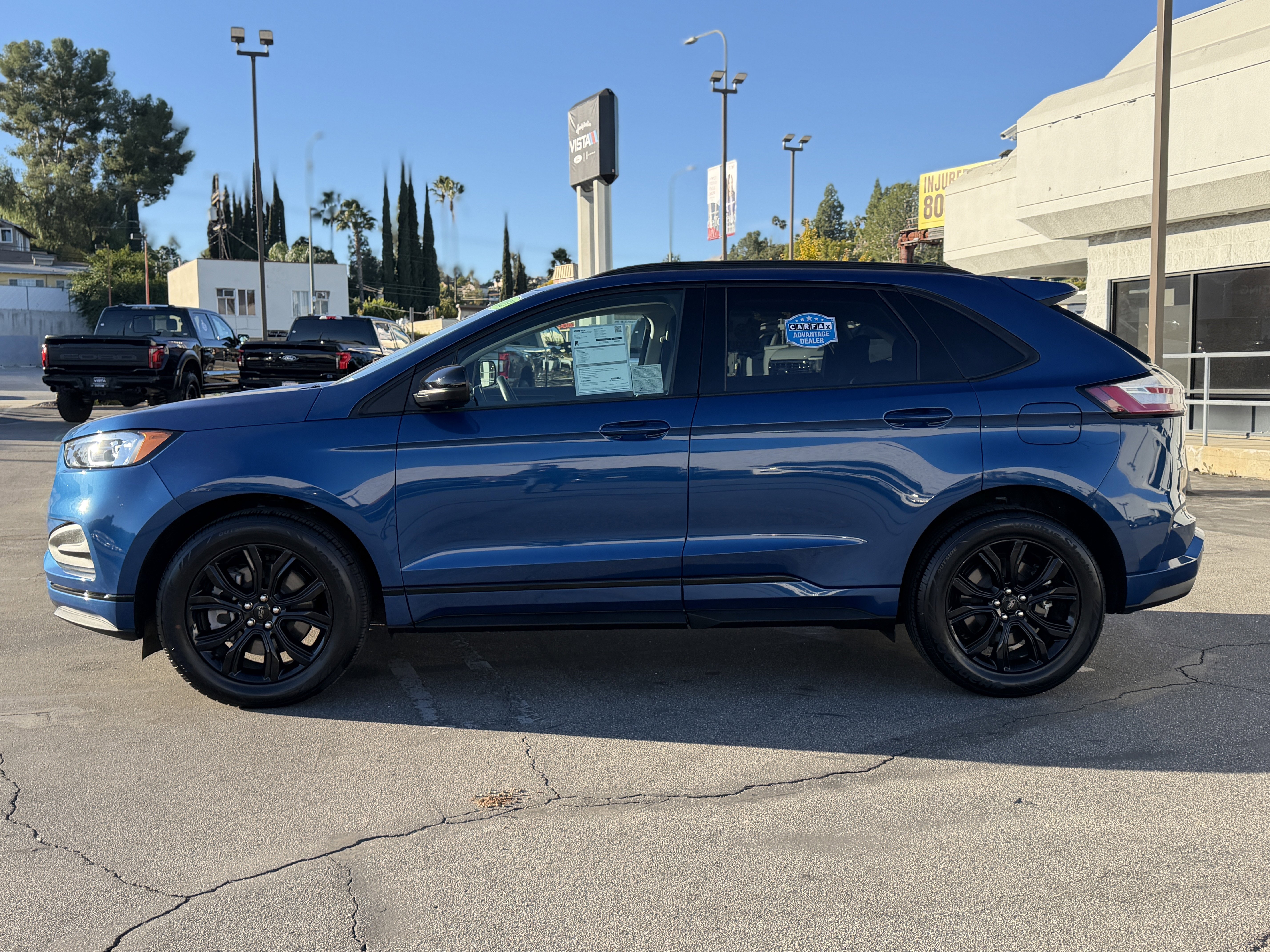 Certified 2023 Ford Edge SE w/ Black Appearance Package image 4