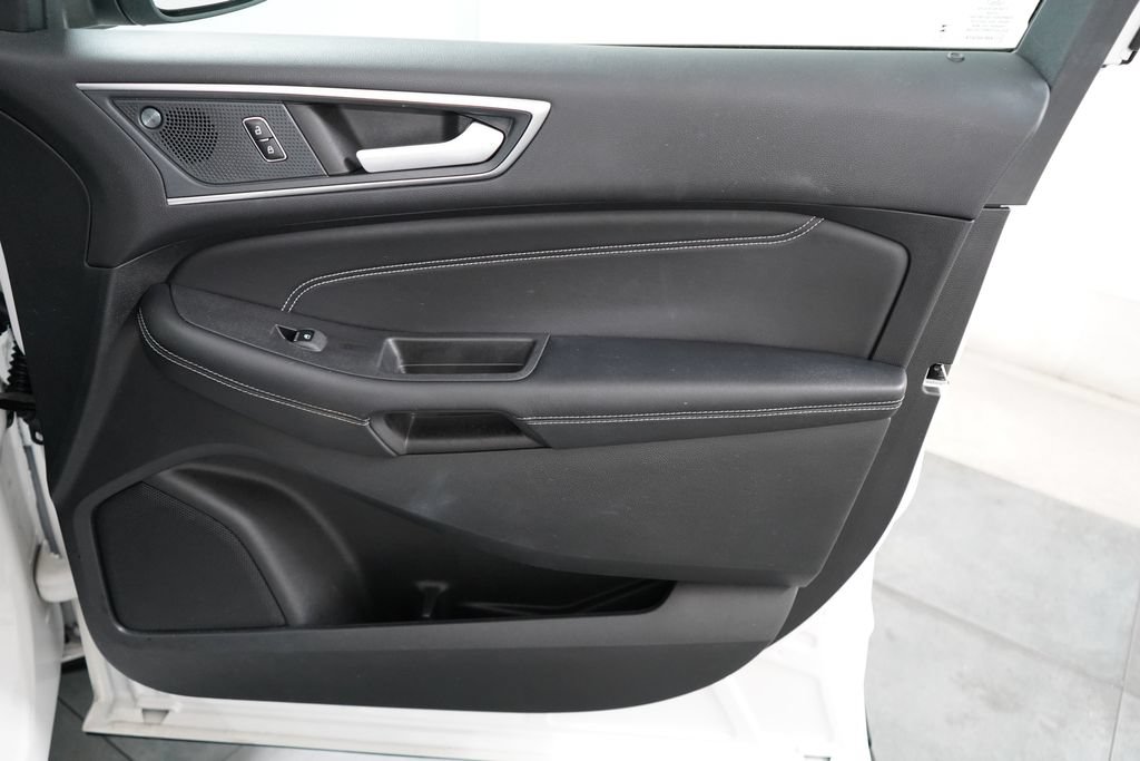 Certified 2023 Ford Edge Titanium AWD/4WD image 29