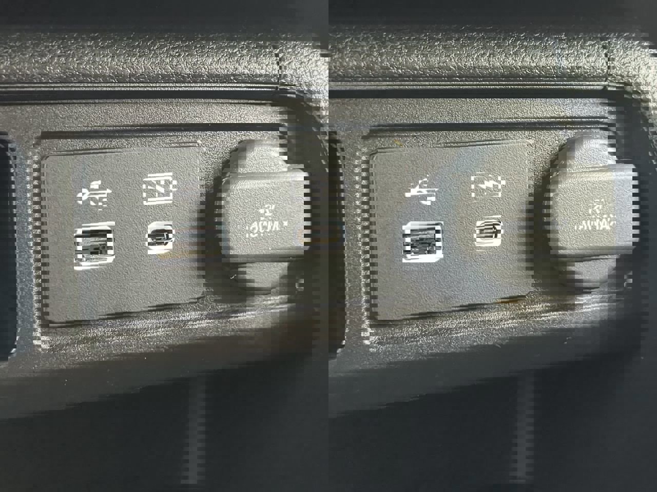 Used 2025 Honda Pilot Black Edition image 21