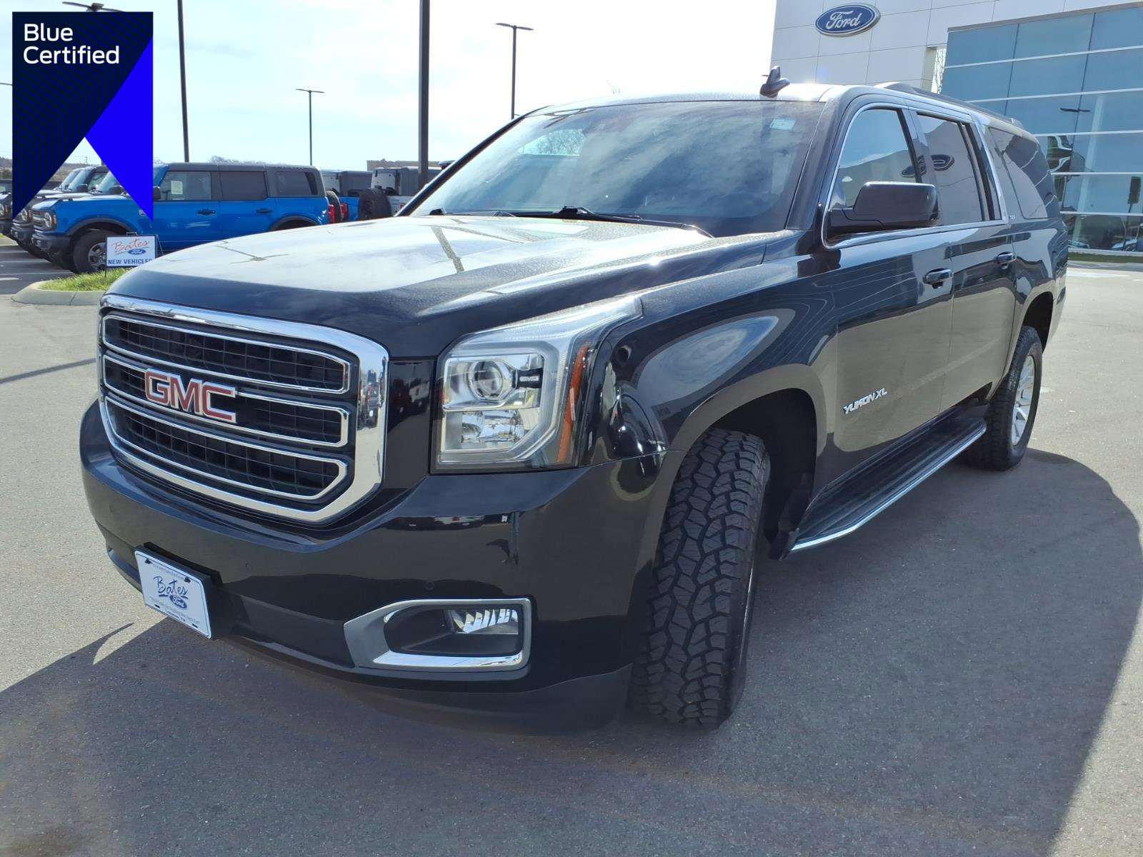 Used 2019 GMC Yukon XL SLT image 1