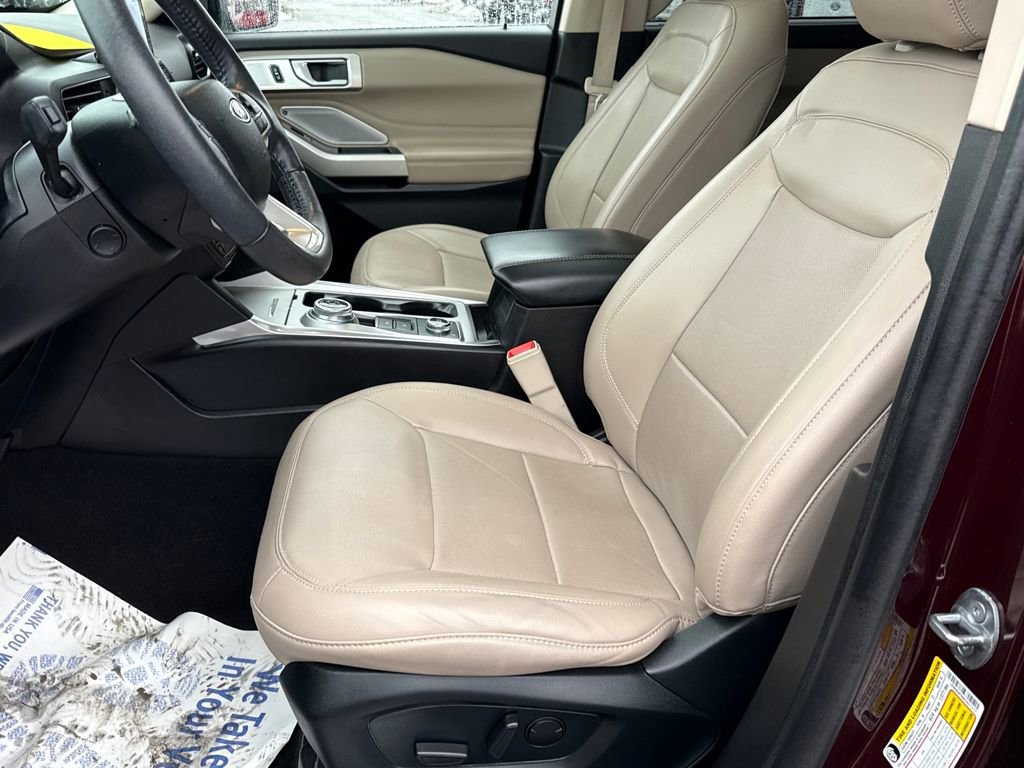 Certified 2023 Ford Explorer Limited w/ Limited Technology Package image 16