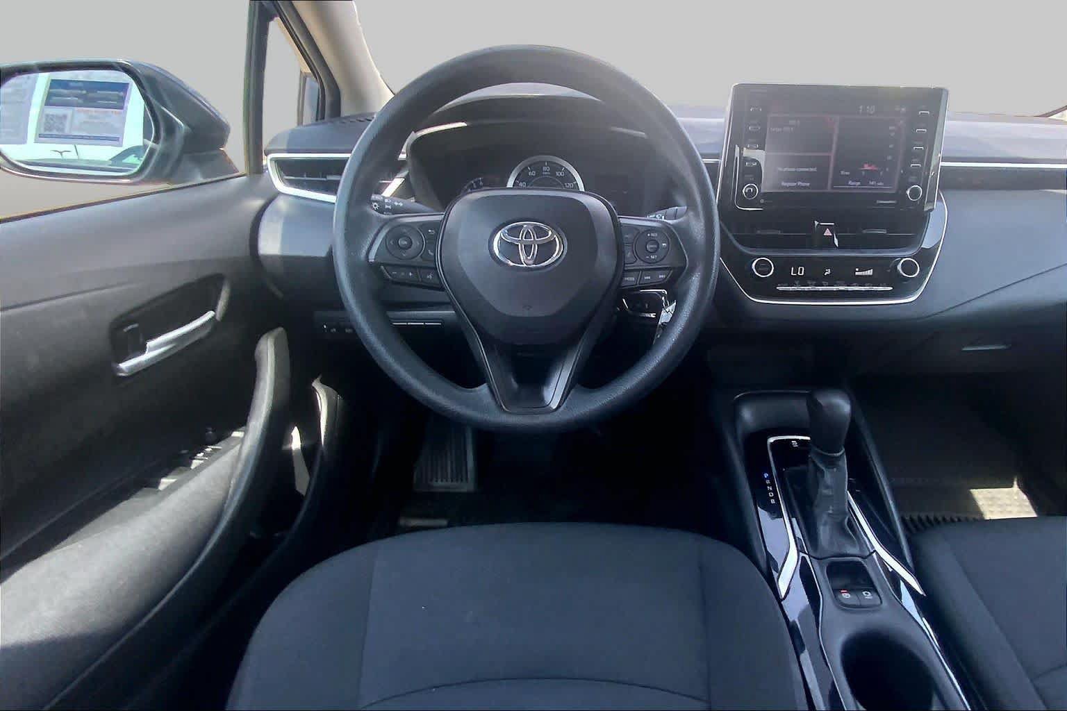 Used 2021 Toyota Corolla LE FWD image 5