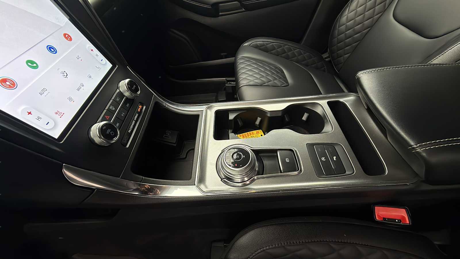 Certified 2024 Ford Edge Titanium image 22