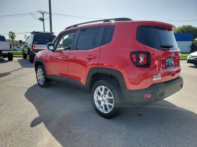 Used 2022 Jeep Renegade Latitude w/ Convenience Group AWD/4WD image 4