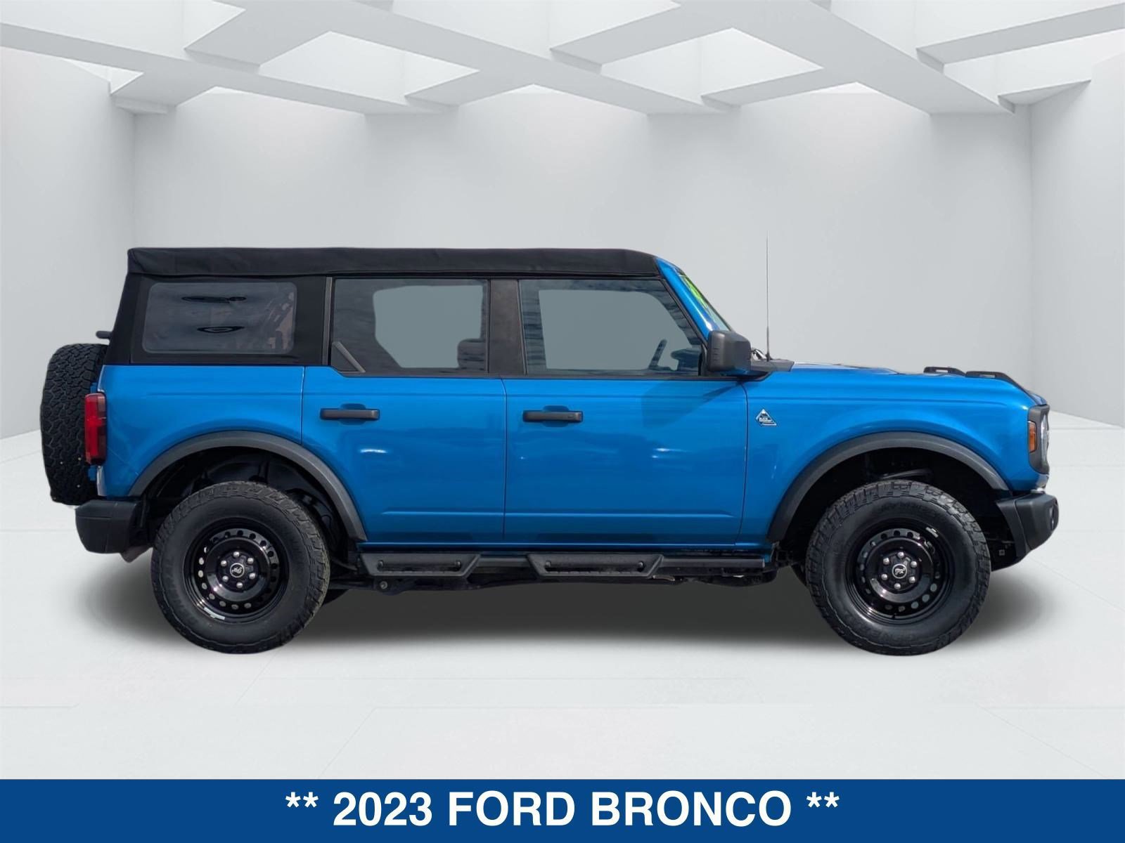 Certified 2023 Ford Bronco Black Diamond image 6