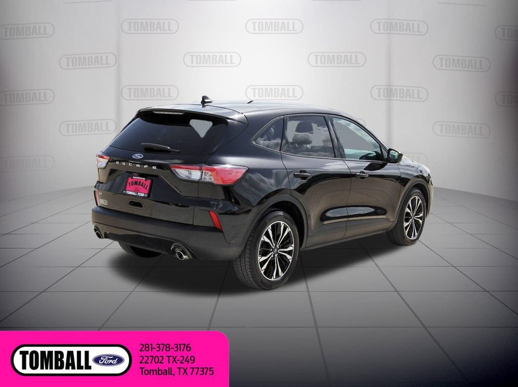 Certified 2022 Ford Escape SE w/ SE Sport Appearance Package FWD image 8