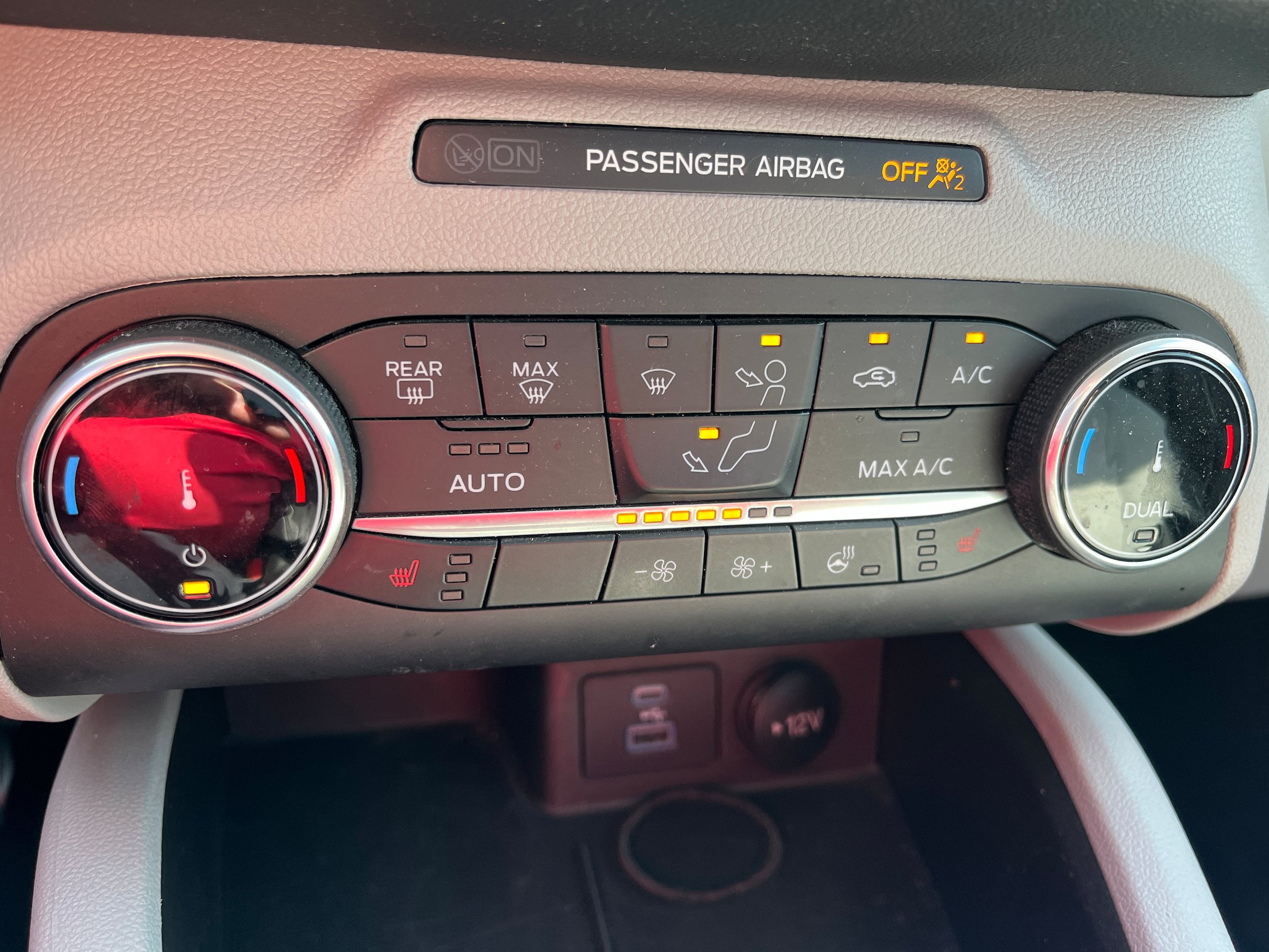Certified 2023 Ford Escape Active AWD/4WD image 15