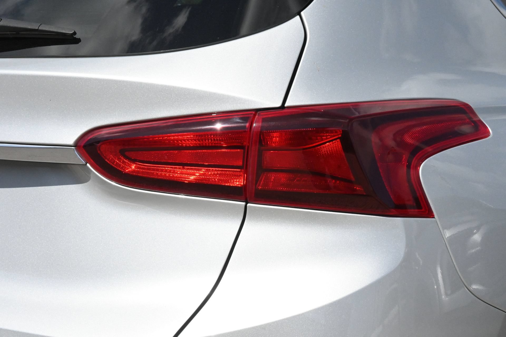 Used 2020 Hyundai Santa Fe SE w/ Cargo Package FWD image 19