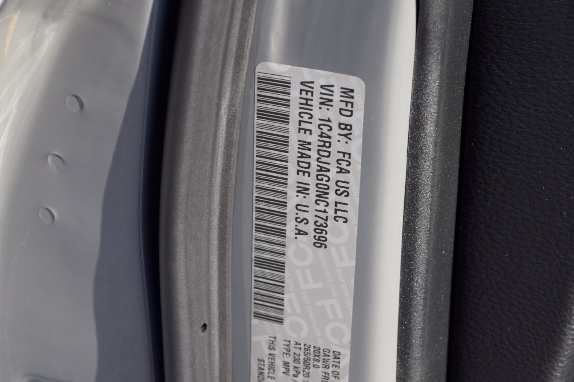 Used 2022 Dodge Durango SXT w/ Blacktop Package AWD/4WD image 26