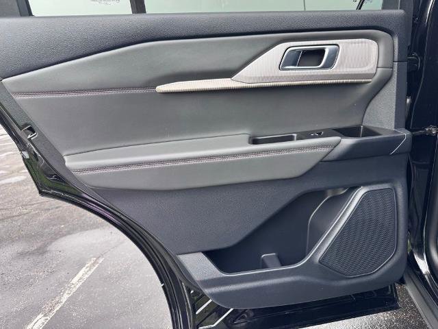 Certified 2025 Ford Explorer Active w/ Active Comfort Package AWD/4WD image 26