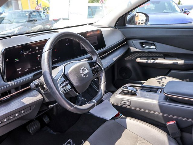 Used 2023 Nissan Ariya FWD image 14