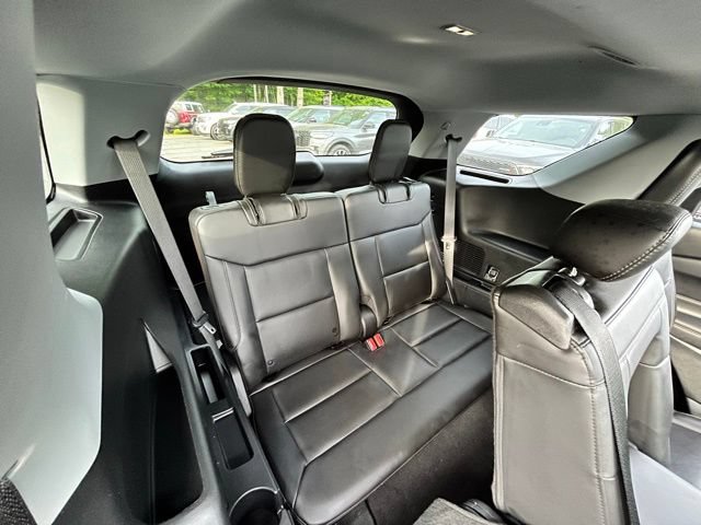 Certified 2022 Ford Explorer XLT w/ Equipment Group 202A AWD/4WD image 21