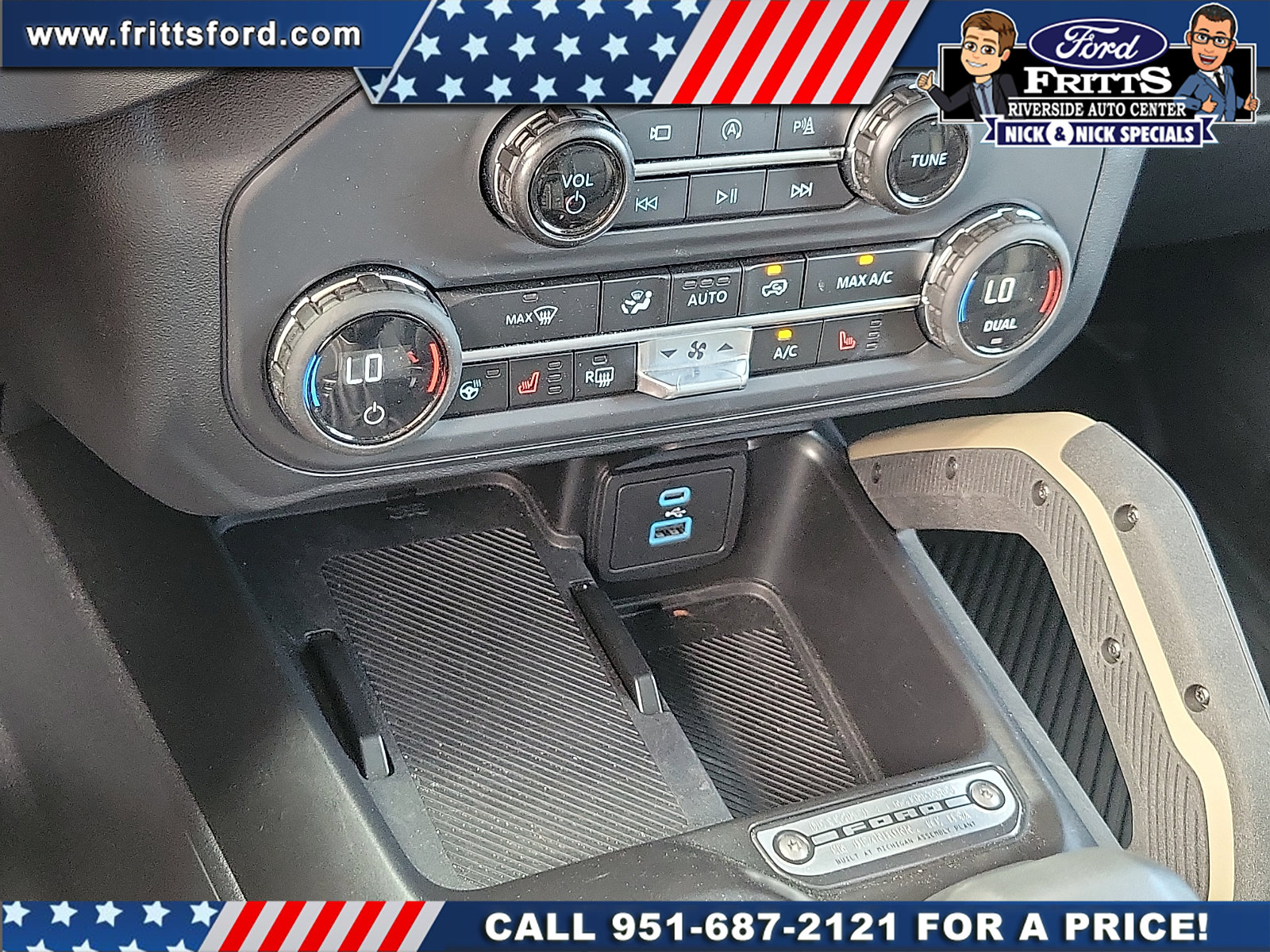 Certified 2025 Ford Bronco Badlands AWD/4WD image 12