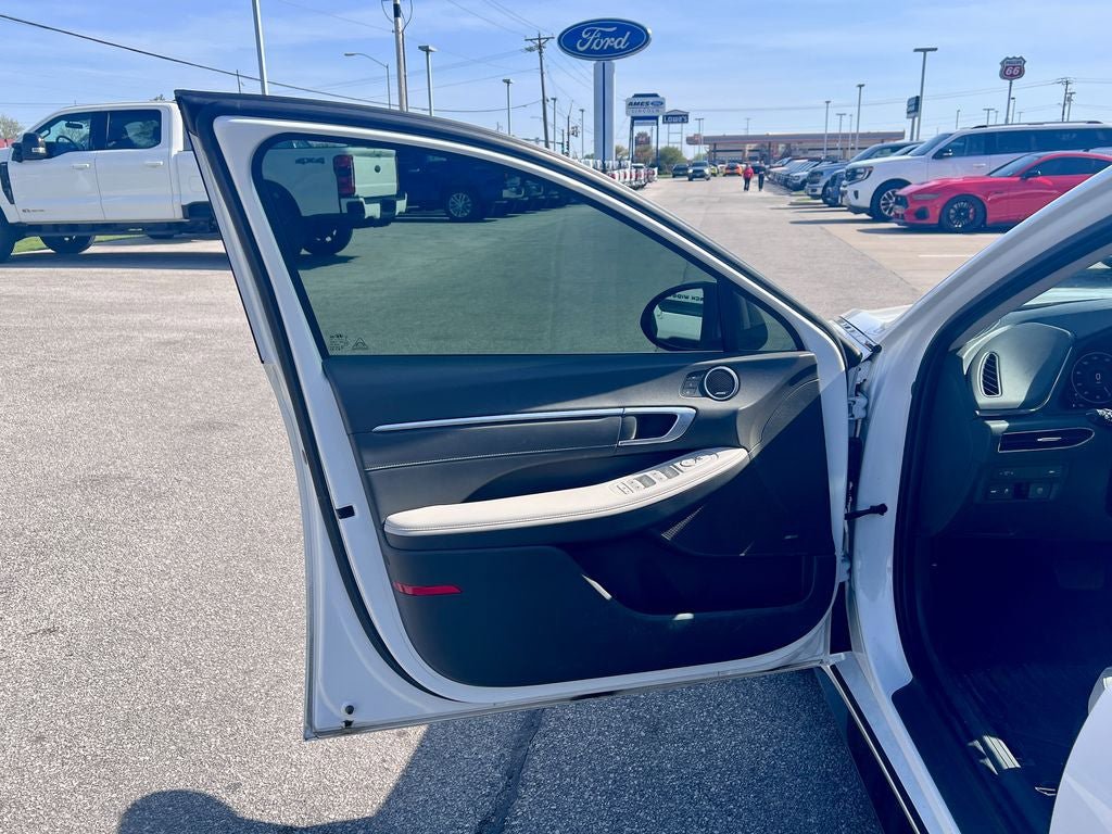 Used 2022 Hyundai Sonata Limited FWD image 11