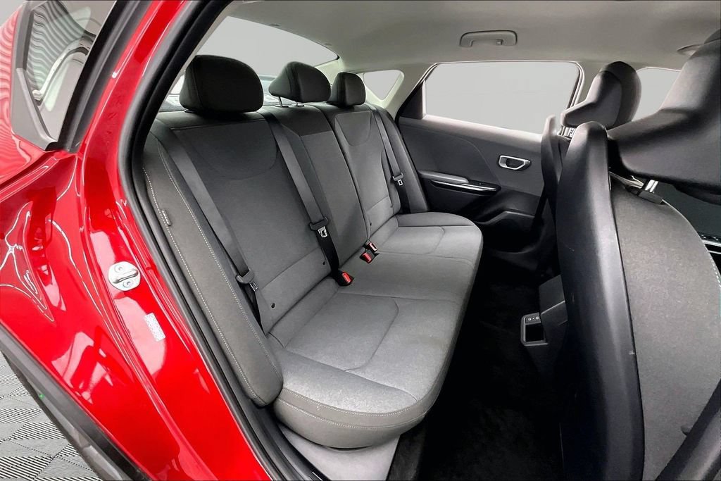 Used 2025 Kia K4 FWD image 27