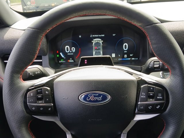 Certified 2025 Ford Explorer ST-Line w/ Premium Package AWD/4WD image 11