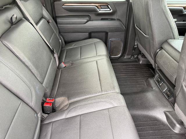 Used 2024 Chevrolet Silverado 2500 LT w/ Midnight Edition AWD/4WD image 12