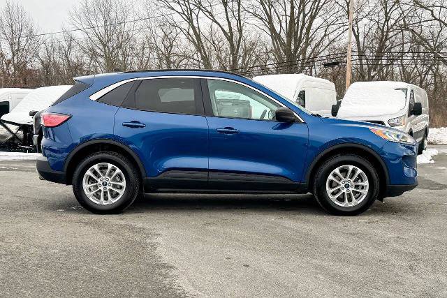 Certified 2022 Ford Escape SE w/ Convenience Package image 2