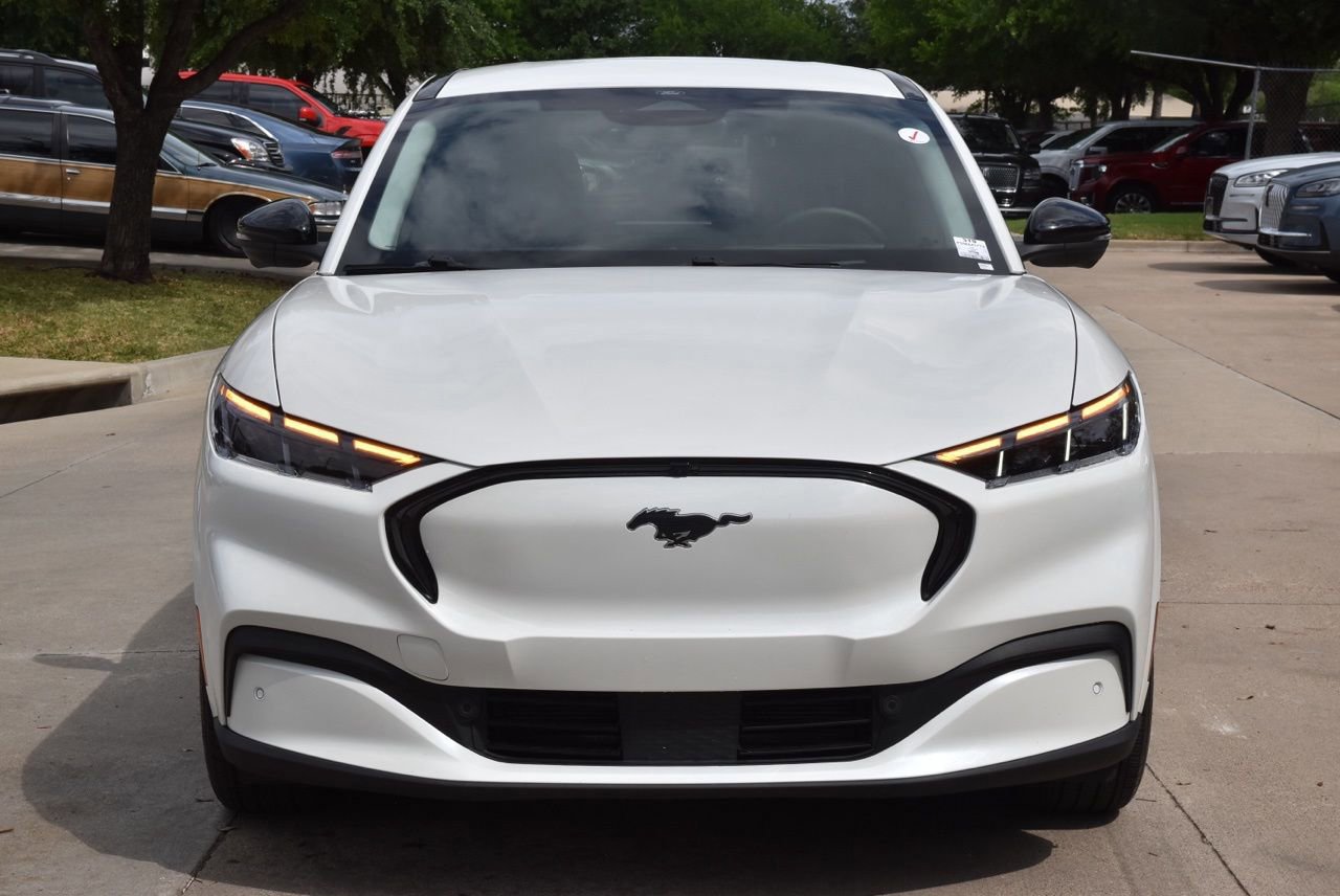 Certified 2025 Ford Mustang Mach-E Premium image 13