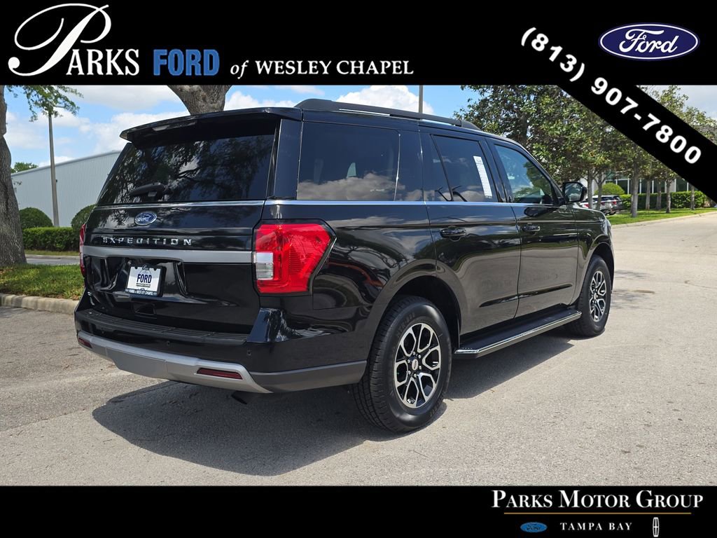 Certified 2023 Ford Expedition XLT image 4