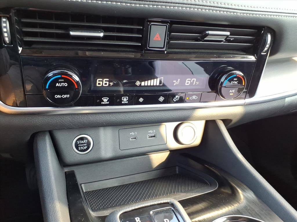 Used 2022 Nissan Rogue SV image 19