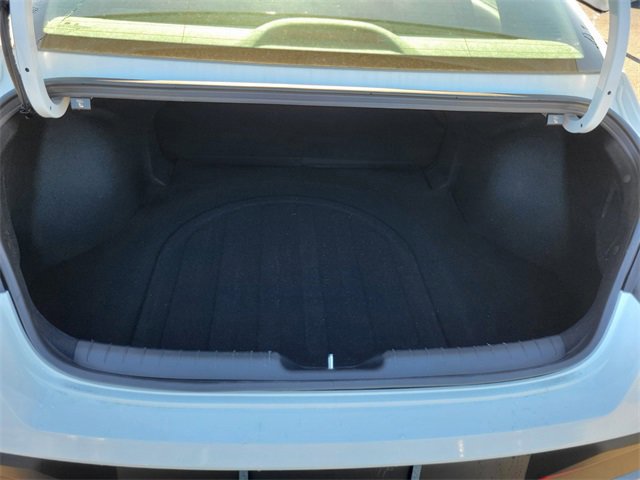 Used 2026 Hyundai Elantra Sport image 6