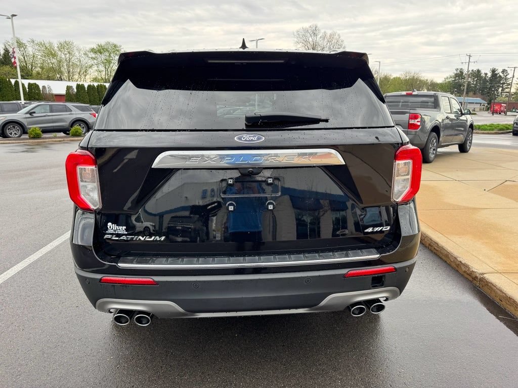 Certified 2022 Ford Explorer Platinum w/ Equipment Group 601A AWD/4WD image 8