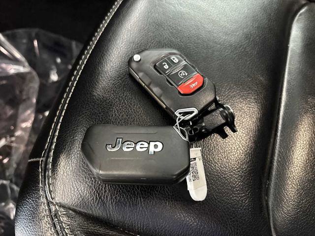 Used 2023 Jeep Wrangler Unlimited Sahara w/ Cold Weather Group image 32