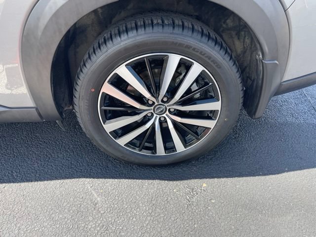 Used 2023 Nissan Pathfinder Platinum FWD image 4